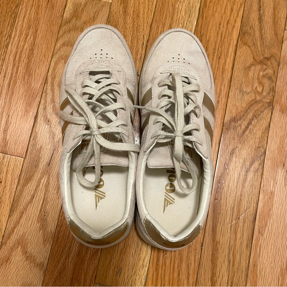 Gola Women's Sneakers in Cream and Gold - Picture 5 of 9